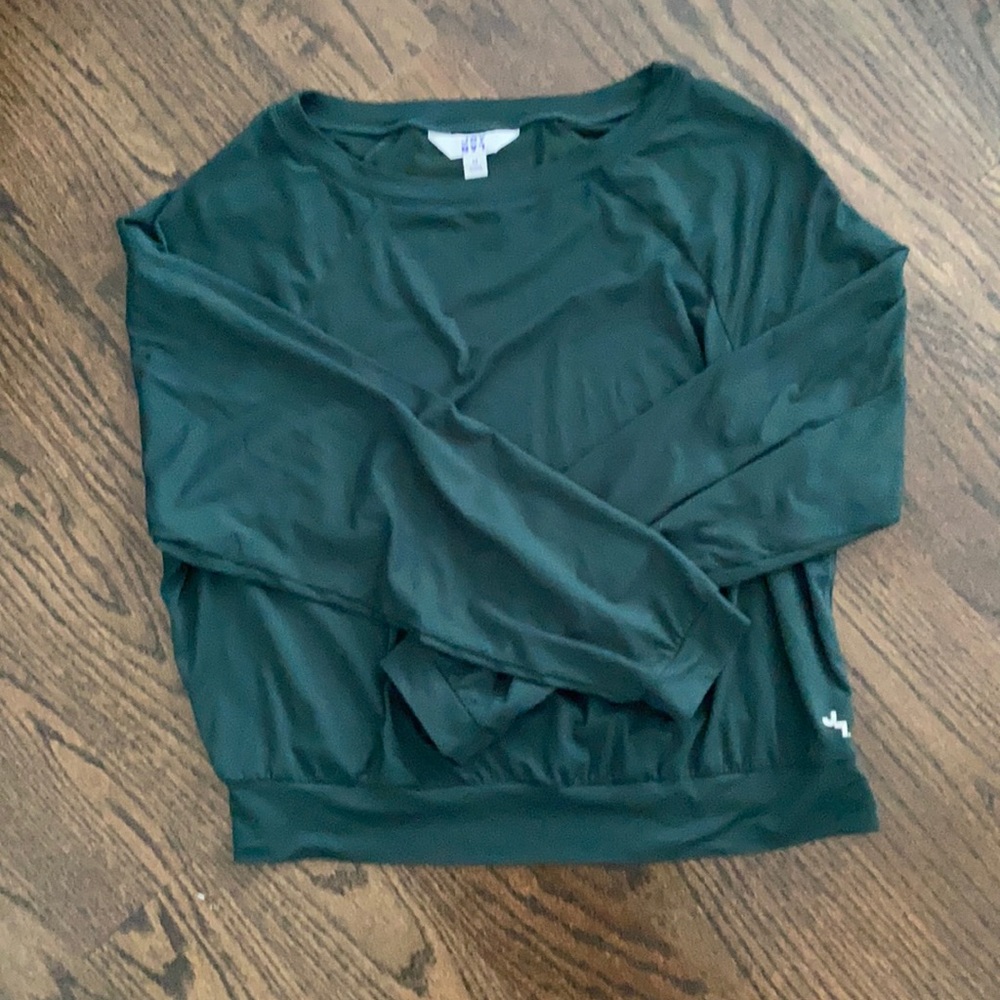 Green athletic long sleeve shirt